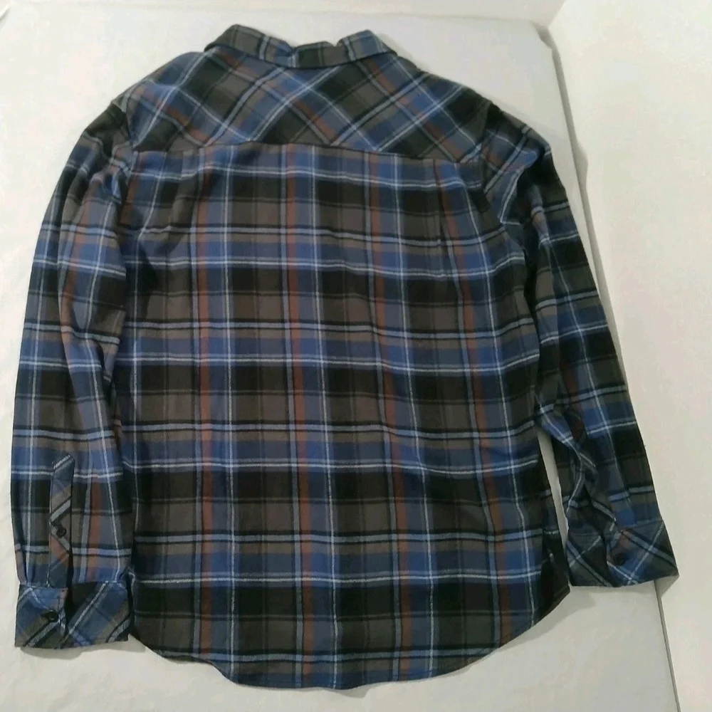 Quiksilver Men's Casual Plaid and Striped Shirt Set - Picture 7 of 11